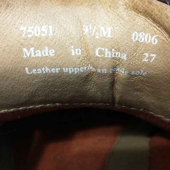 🎉Host Pick🎉 Mens Clarks Shoes - Picture 8 of 8